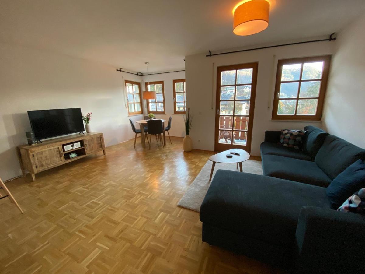 Ferienwohnung Fuesin เบิร์ชเทสกาเดน ภายนอก รูปภาพ